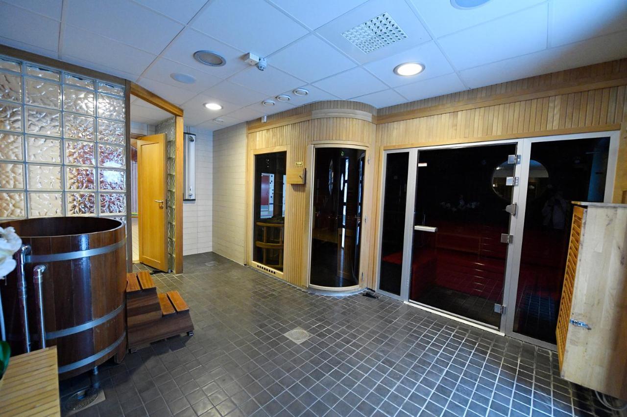 Laegenhetshotell Varvet Ellos Bagian luar foto